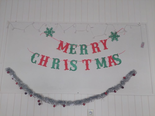 Świąteczna tablica z napisem Merry Christmas