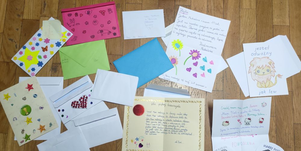 Listy napisane przez uczniów dla chorych dzieci